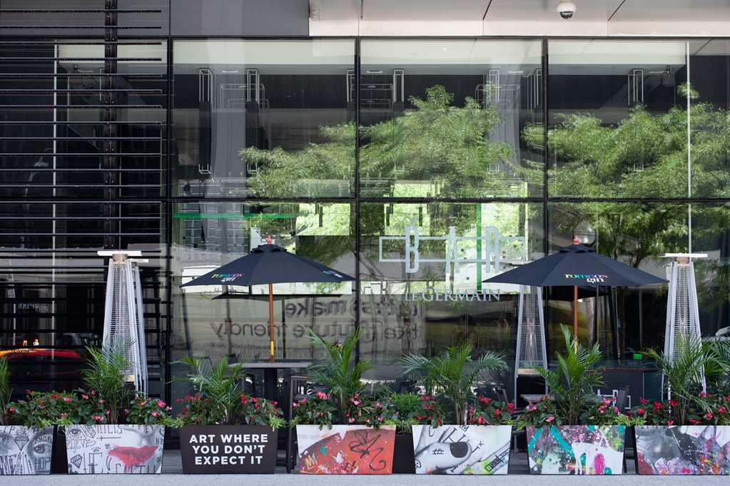 Hotel Le Germain Maple Leaf Square