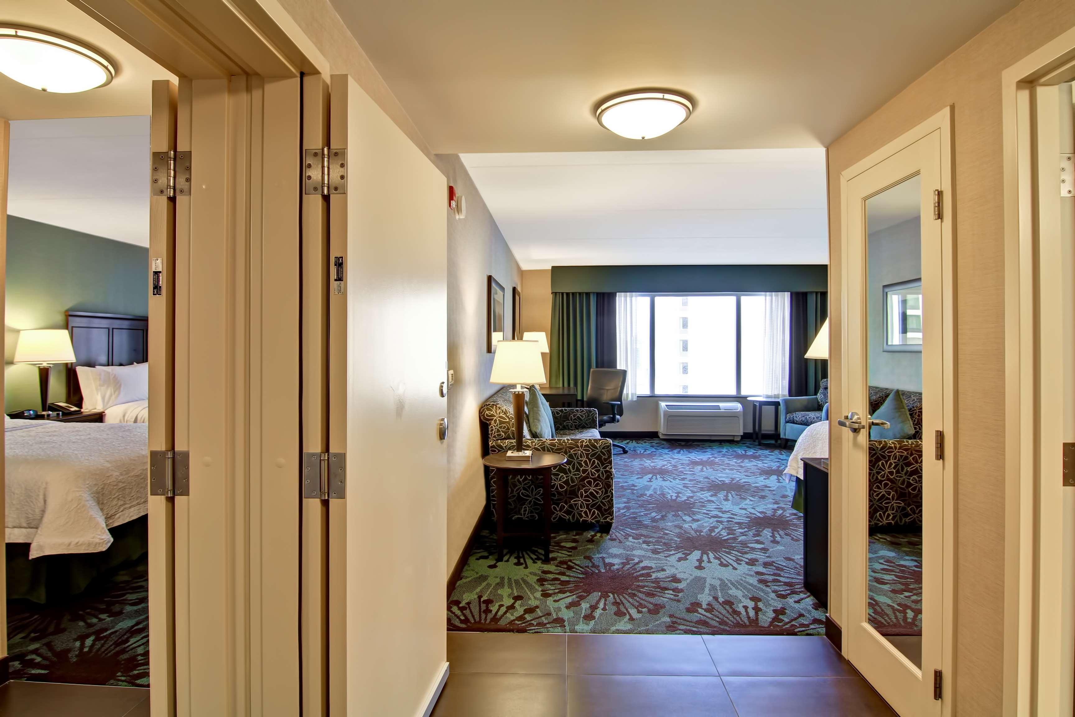 Hampton By Hilton Airport Corporate Centre 3*