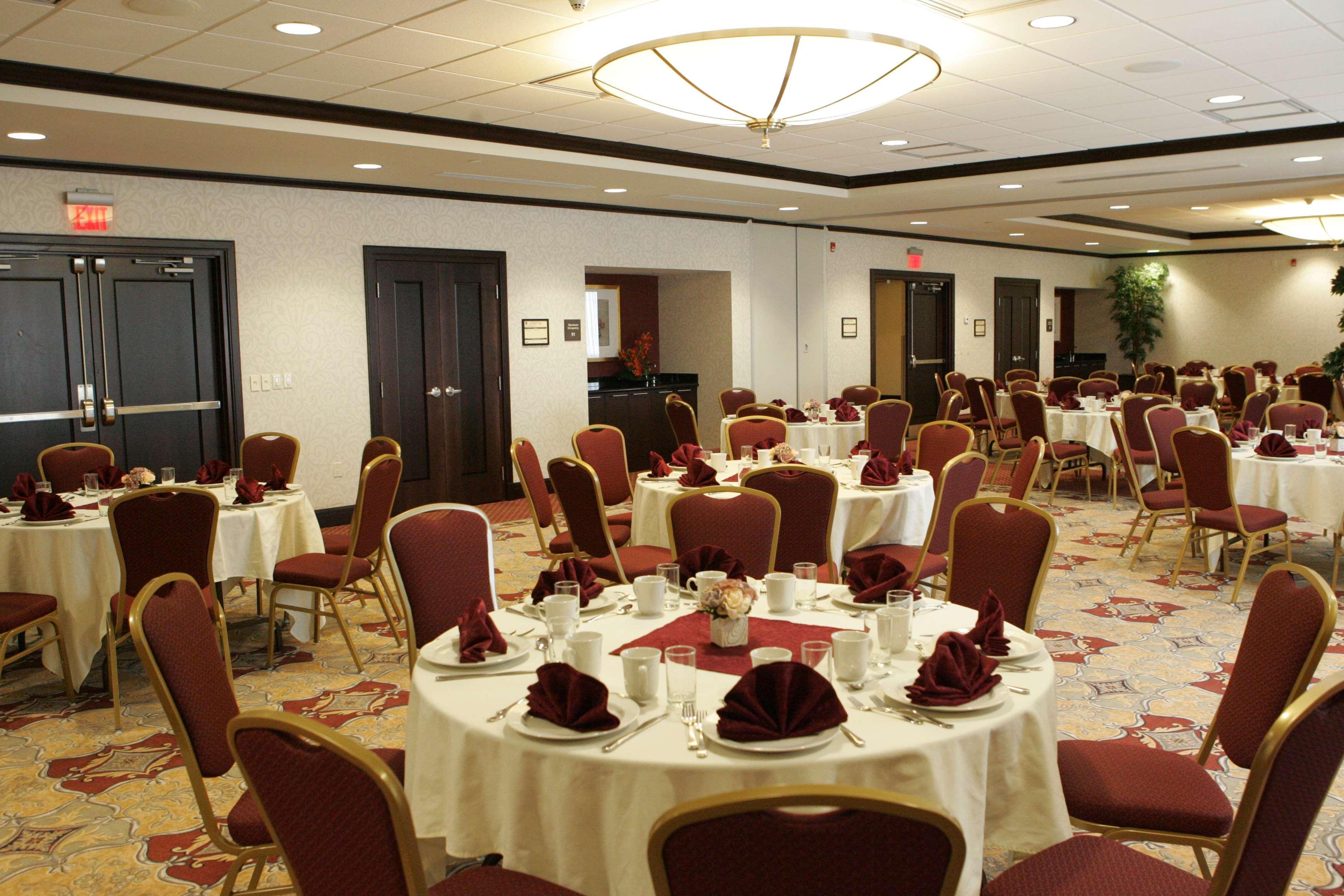 Hampton By Hilton Airport Corporate Centre Hotel