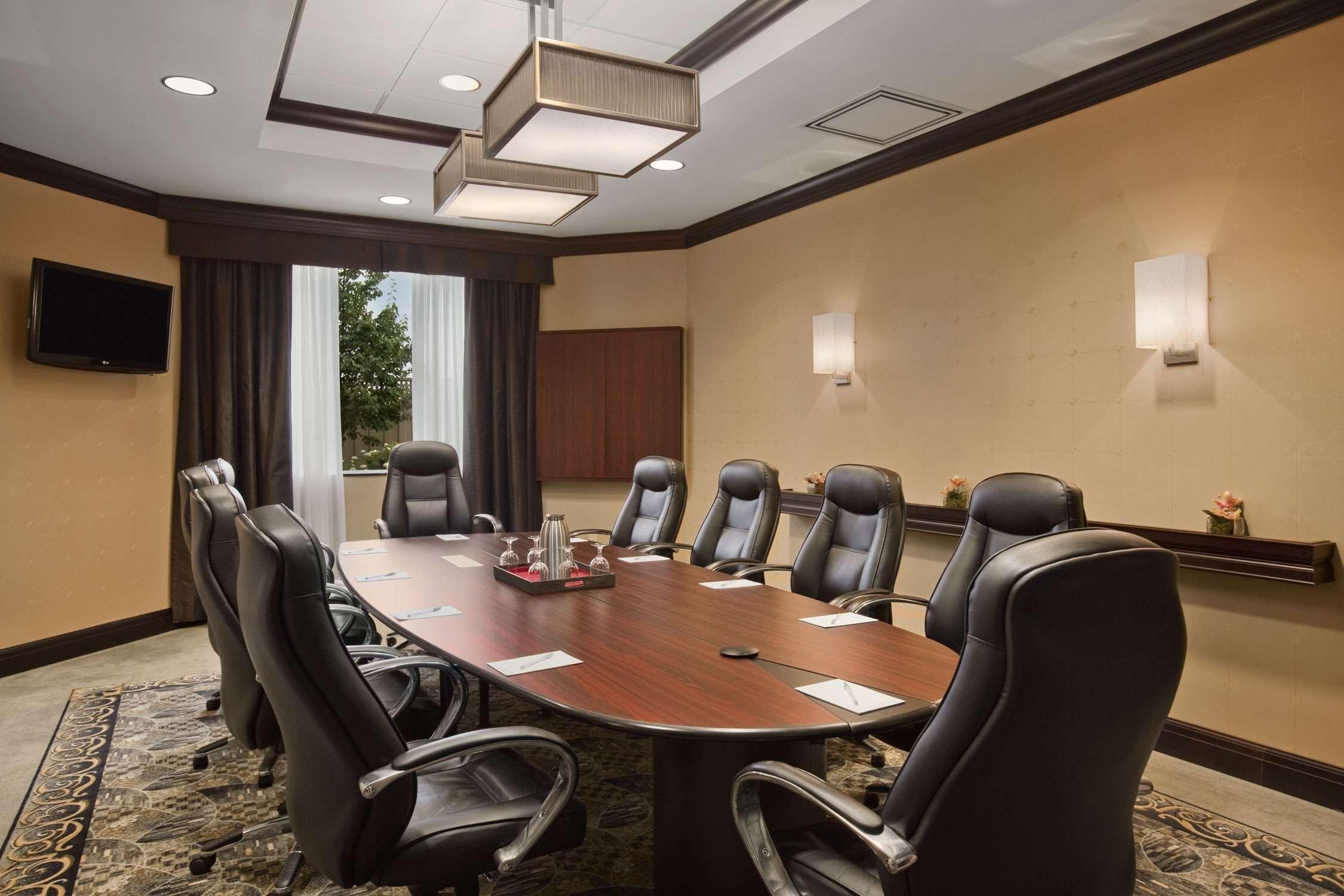 Hotel Hampton By Hilton Airport Corporate Centre Toronto