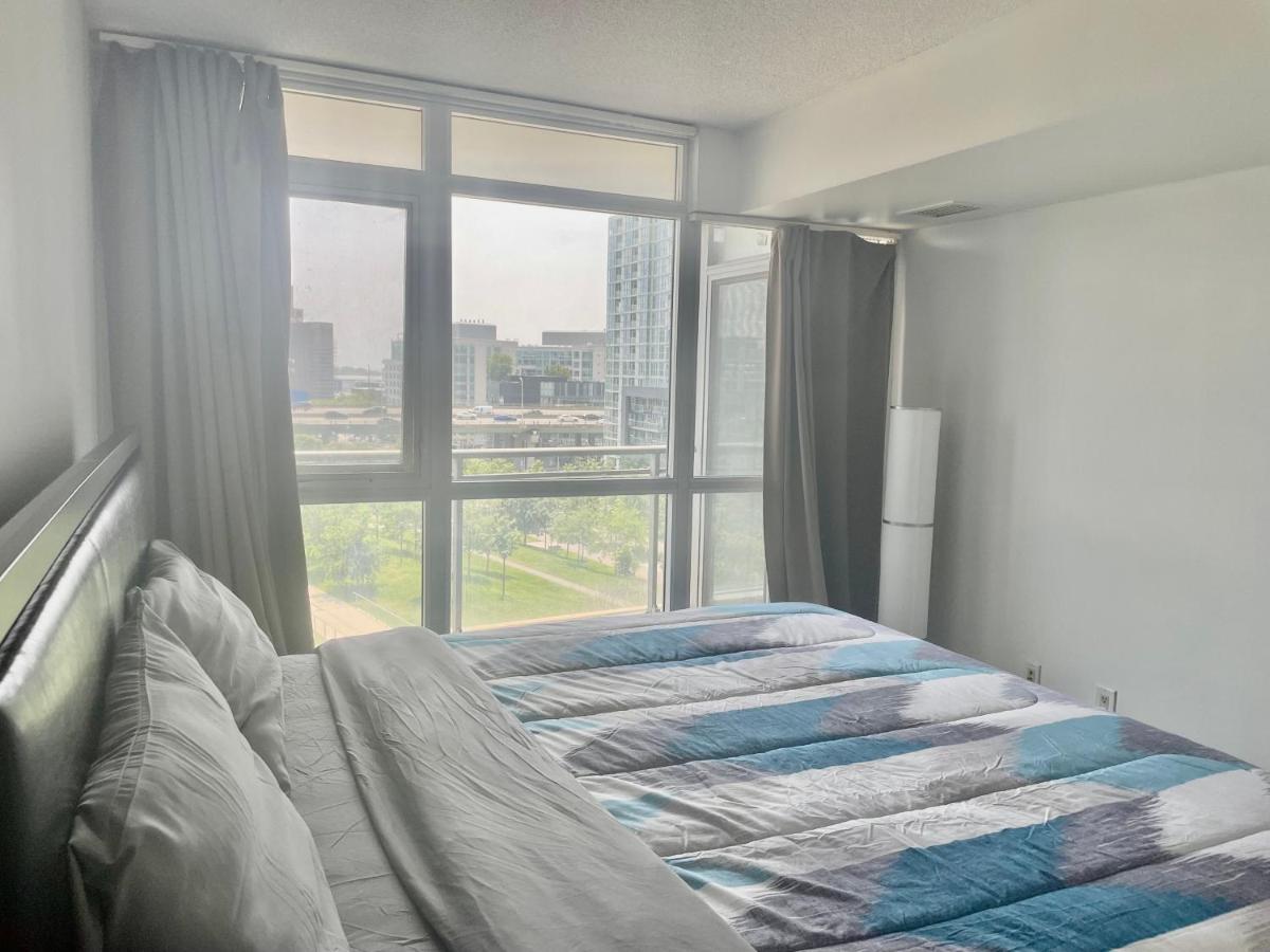 Three Br Step To Cn Tower Rogers Center With Free Parking 5*