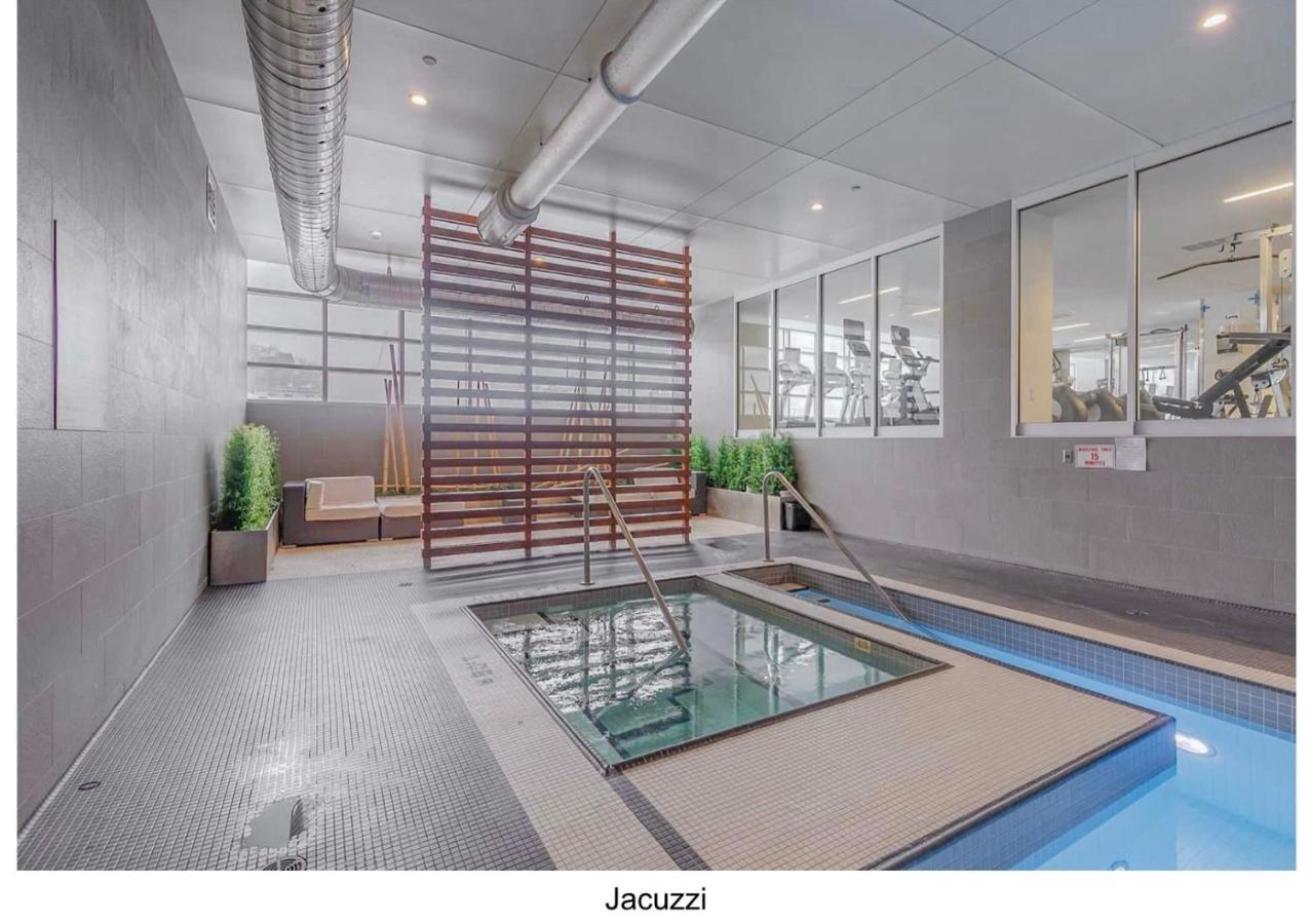Three Br Step To Cn Tower Rogers Center With Free Parking Hotel Toronto