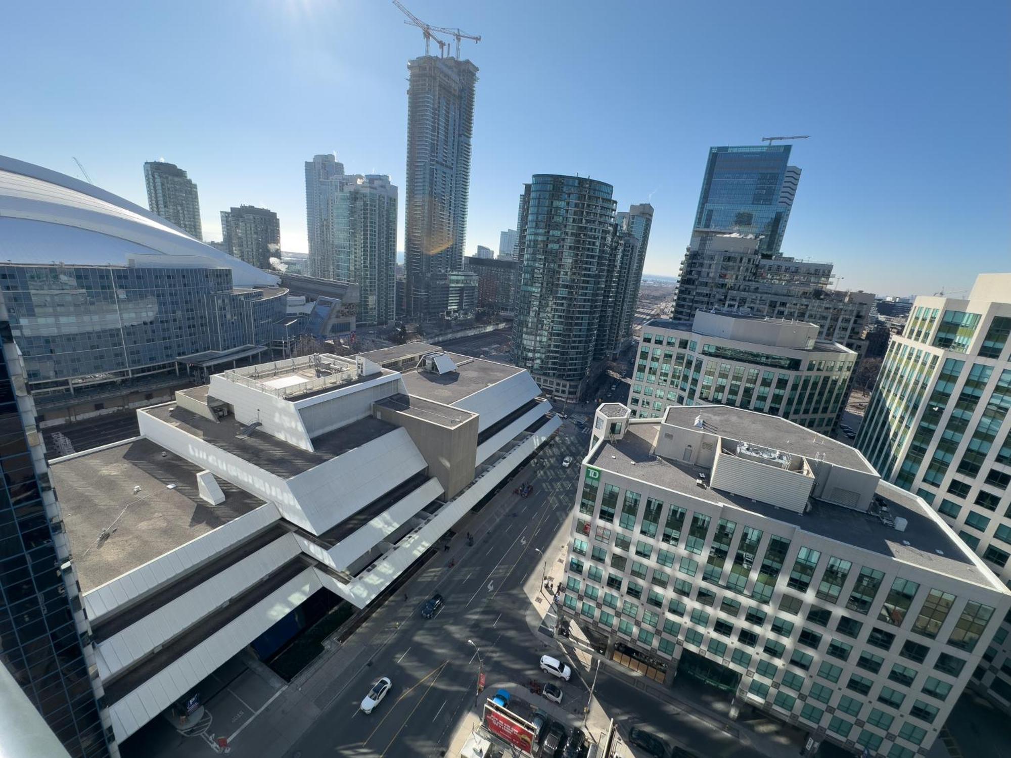 300 Front Suites - Two Beds With Free Parking *