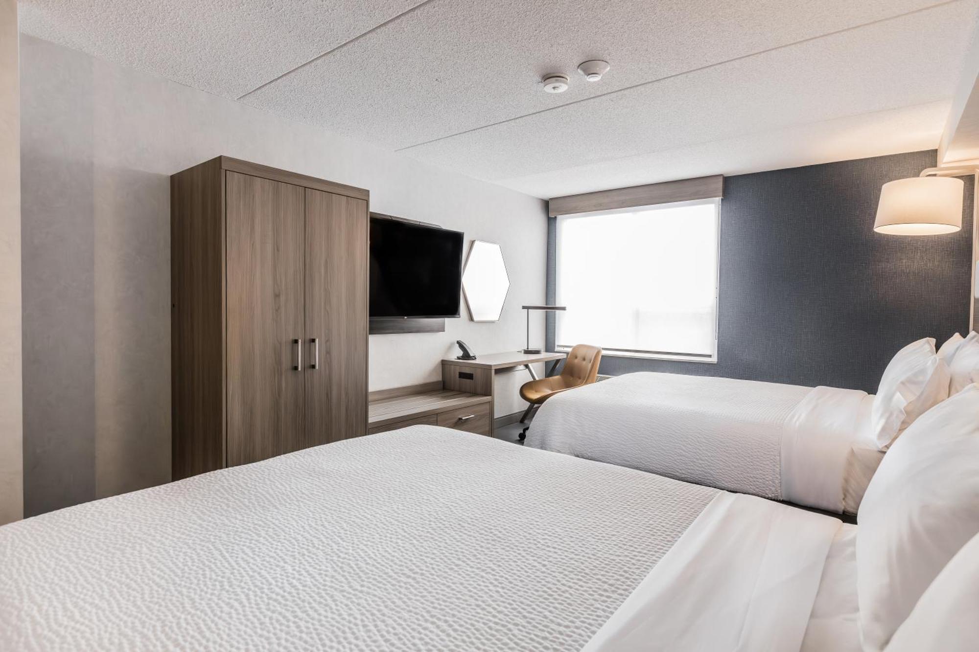 Express Toronto-north York By Ihg Hotel 3*