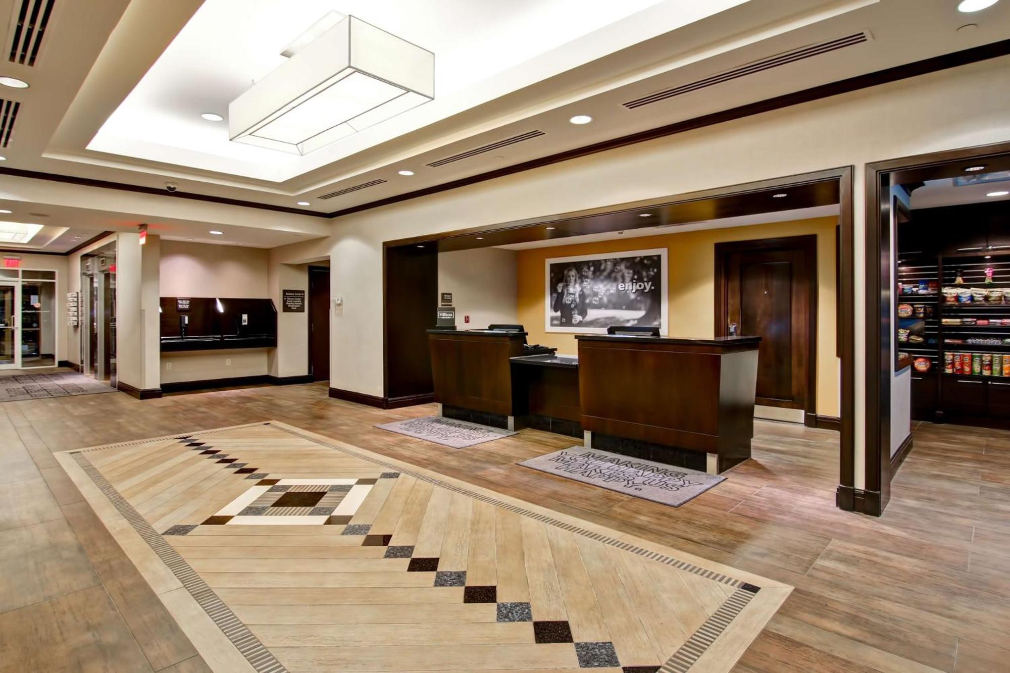 Hampton By Hilton Airport Corporate Centre 3* Toronto
