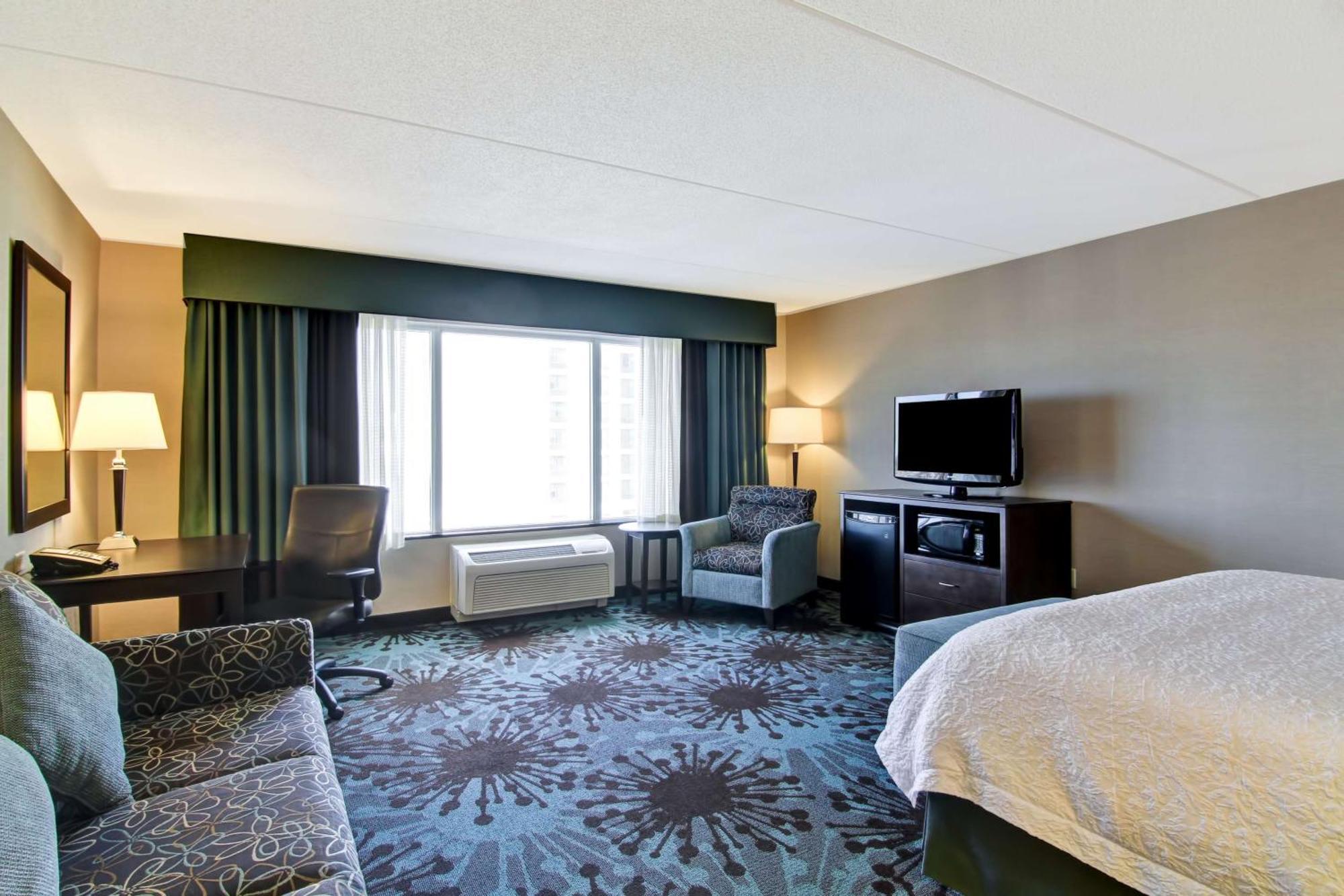 Hampton By Hilton Airport Corporate Centre Hotel Toronto