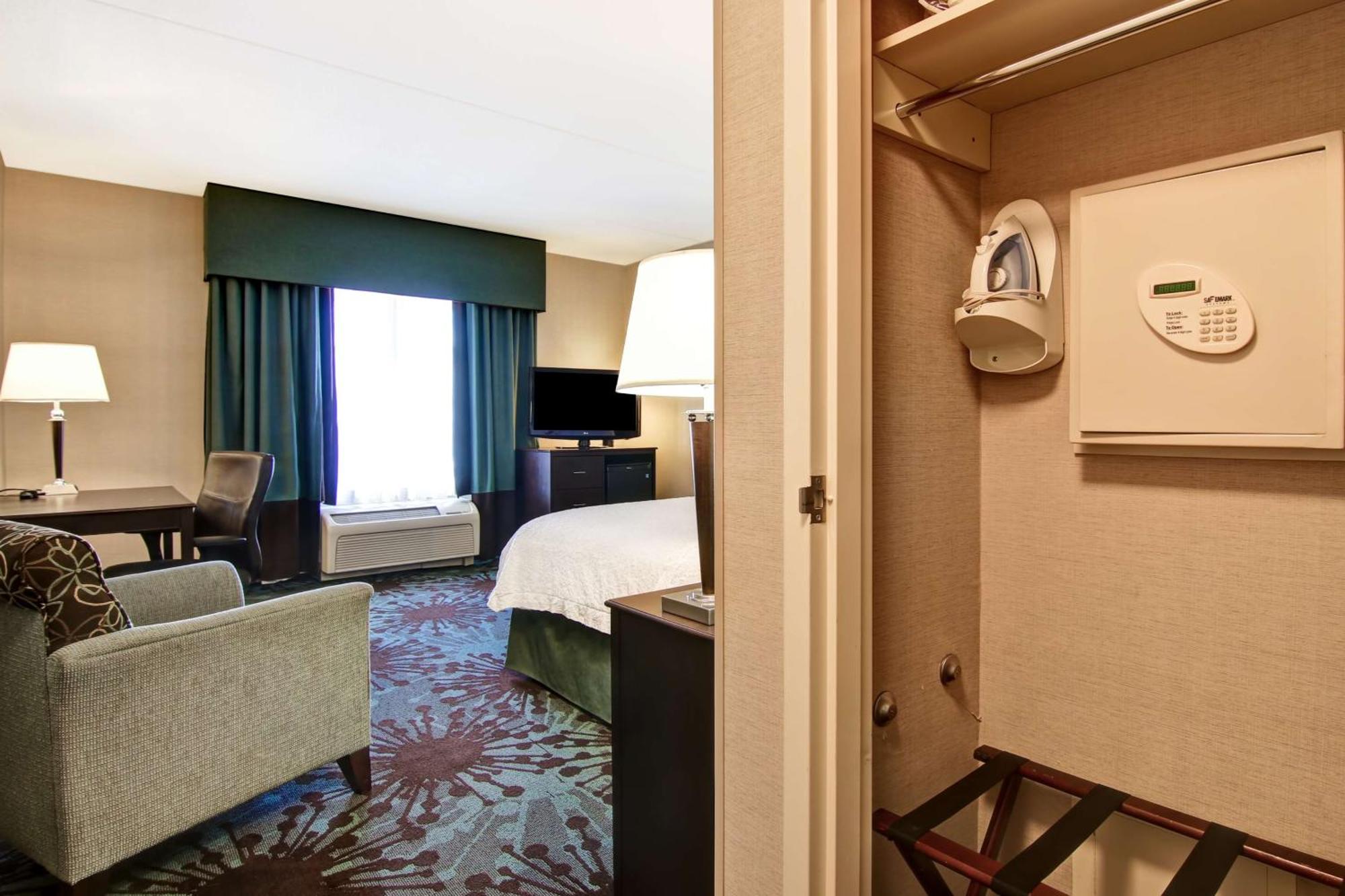 Hampton By Hilton Airport Corporate Centre Hotel Toronto