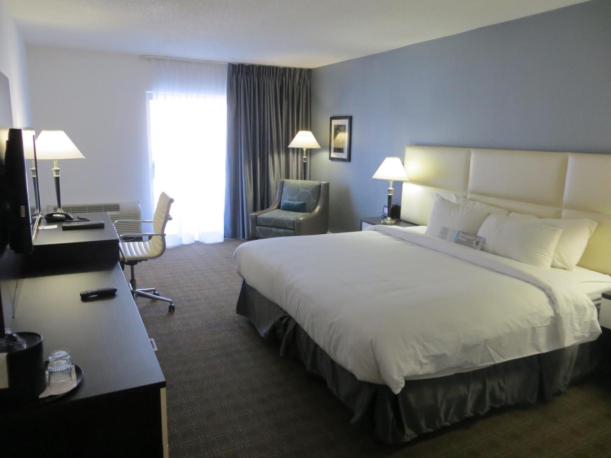 Don Valley And Hotel Toronto