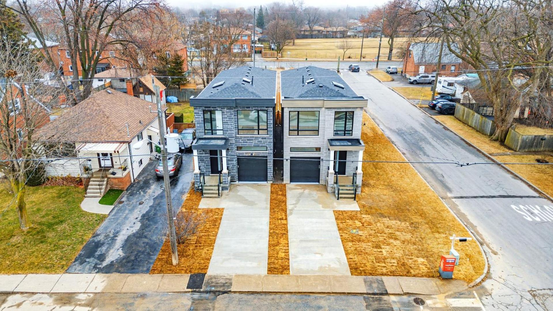 Luxury Duplex House In Scarborough * Toronto