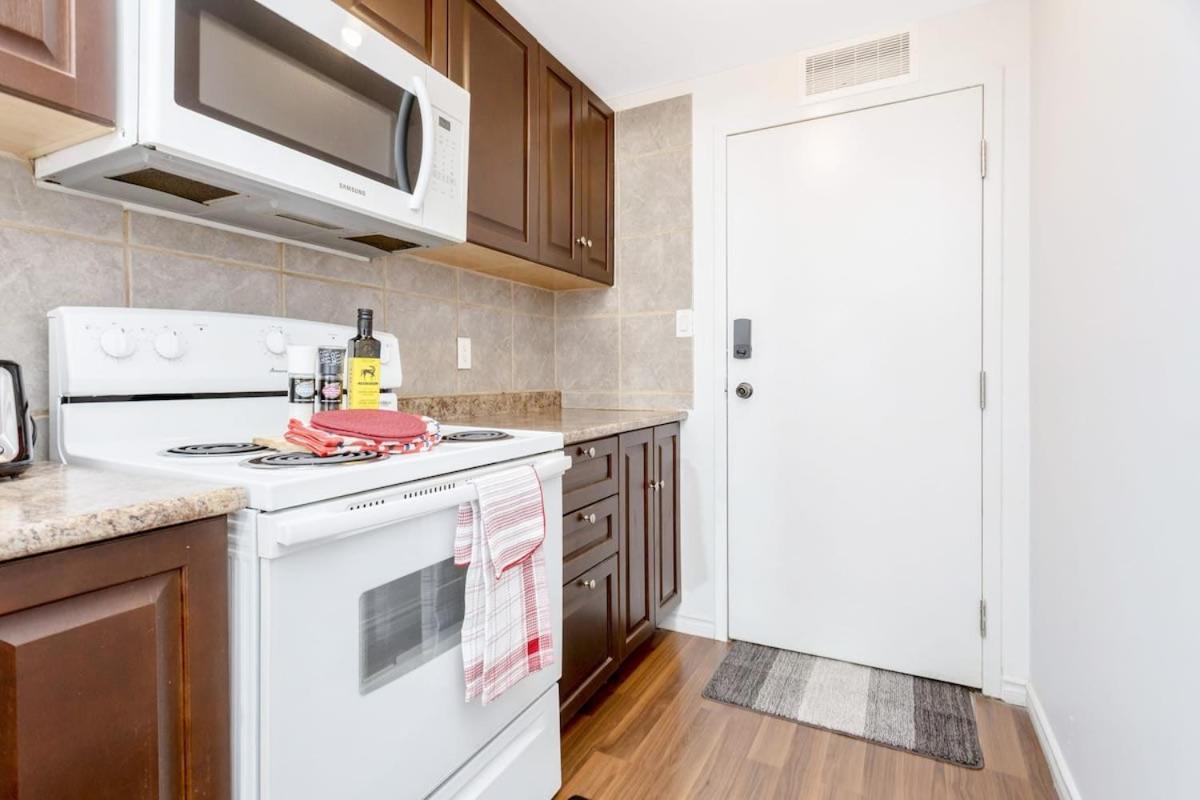 Great Kensington Market 2br Toronto