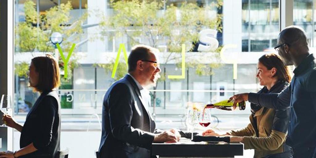 Le Germain Maple Leaf Square Hotel 4*