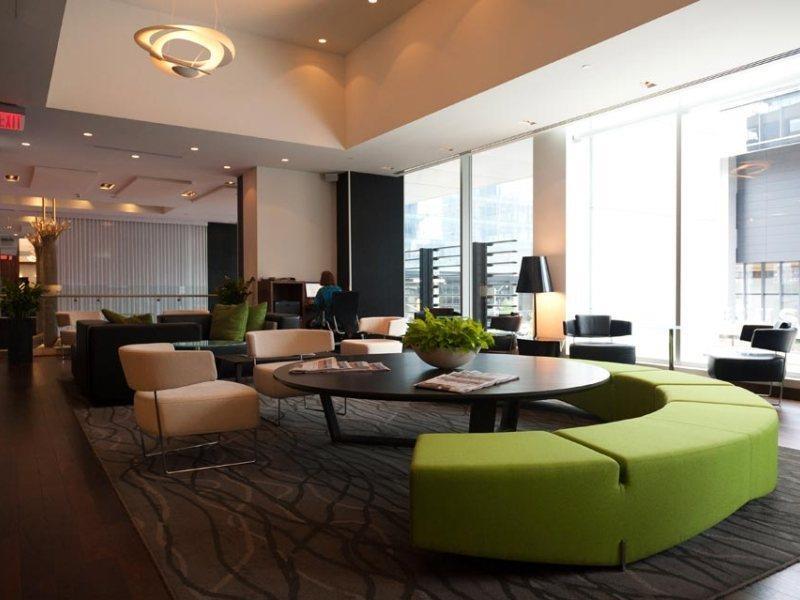 Hotel Le Germain Maple Leaf Square