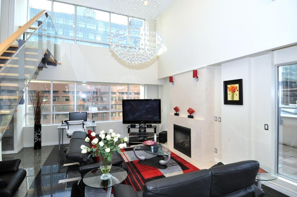 Hotel Yonge Furnished