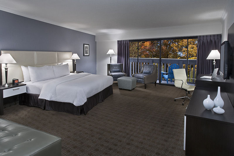 Don Valley And Hotel Toronto