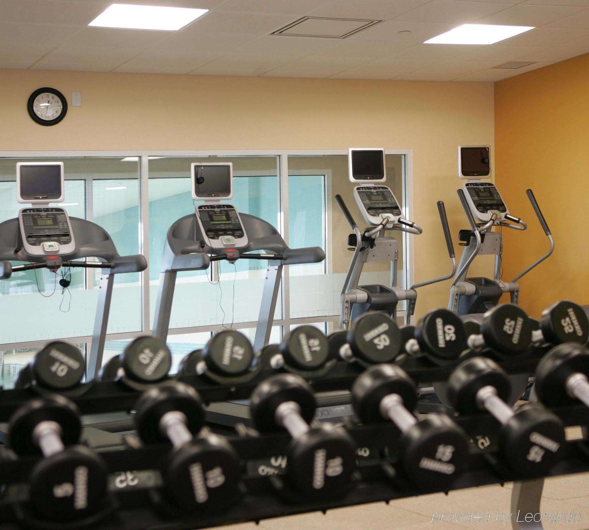 Hampton By Hilton Airport Corporate Centre Hotel 3*