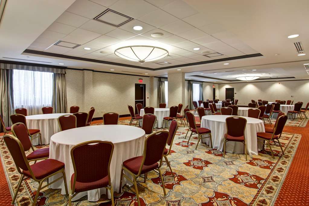 Hampton By Hilton Airport Corporate Centre 3* Toronto