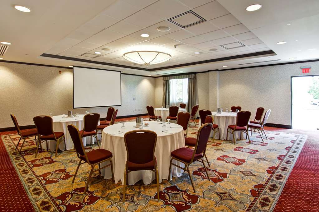Hampton By Hilton Airport Corporate Centre Hotel Toronto