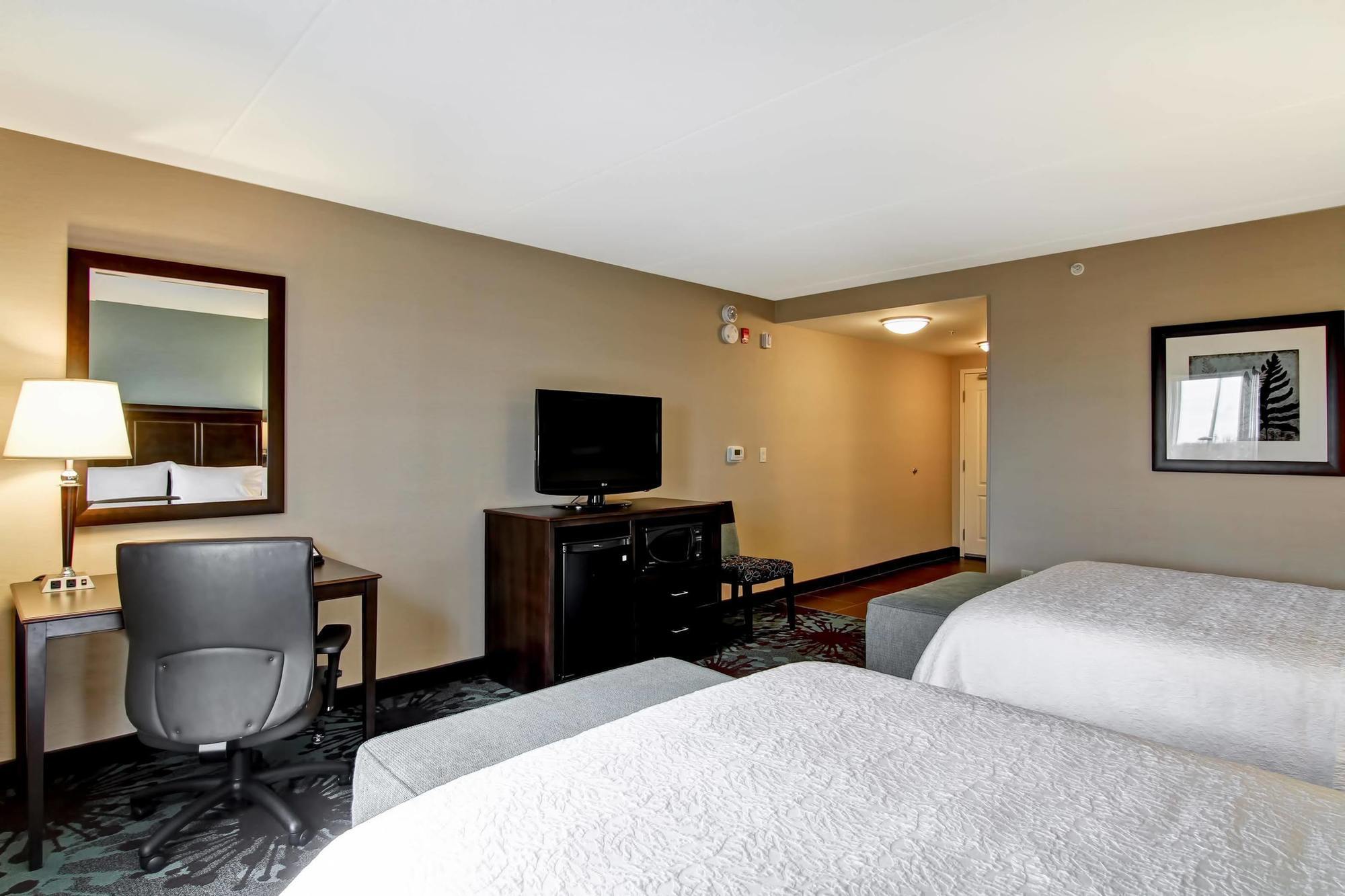 Hampton By Hilton Airport Corporate Centre Hotel 3*