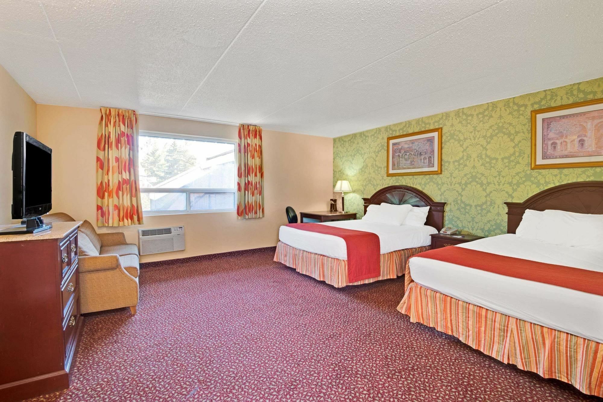 Knights Scarborough Hotel *