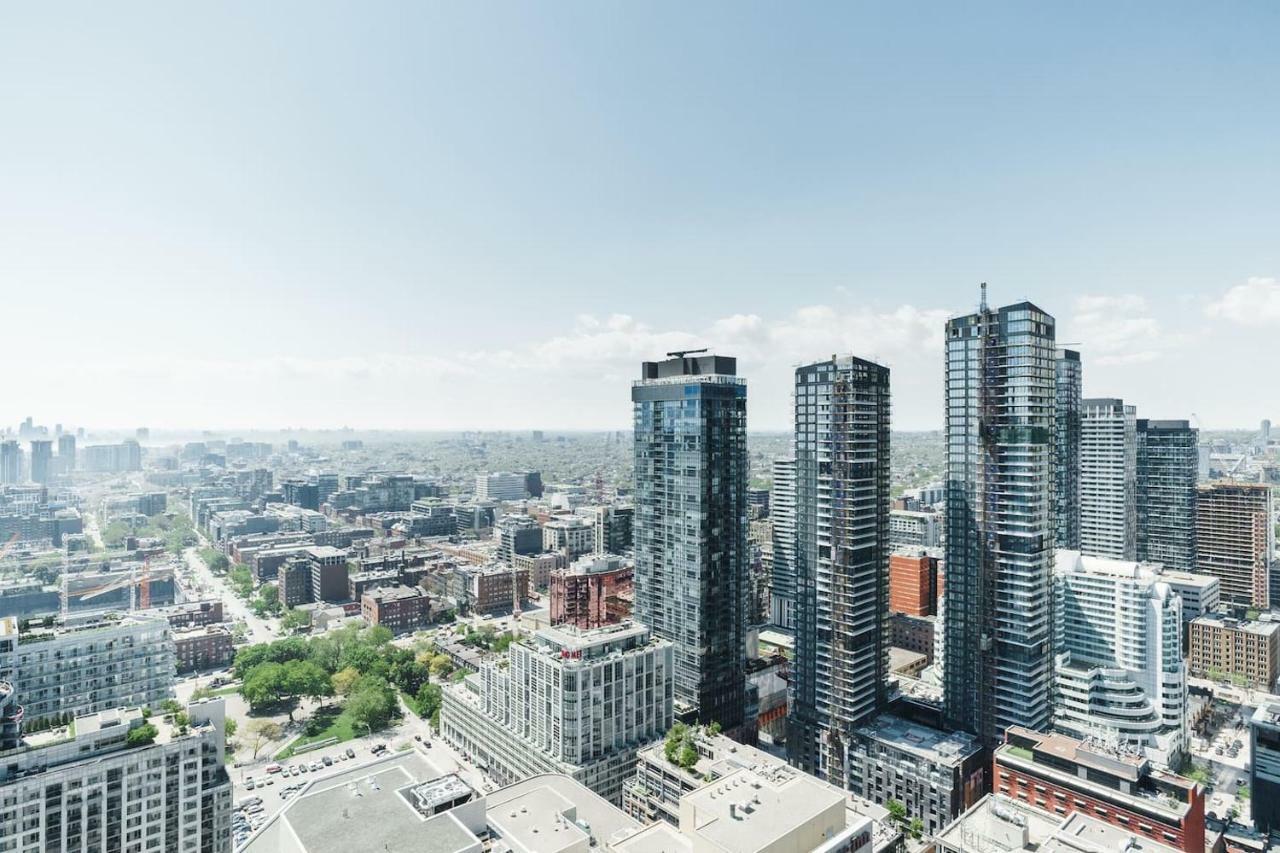Apartment Bright In The Heart Of Toronto